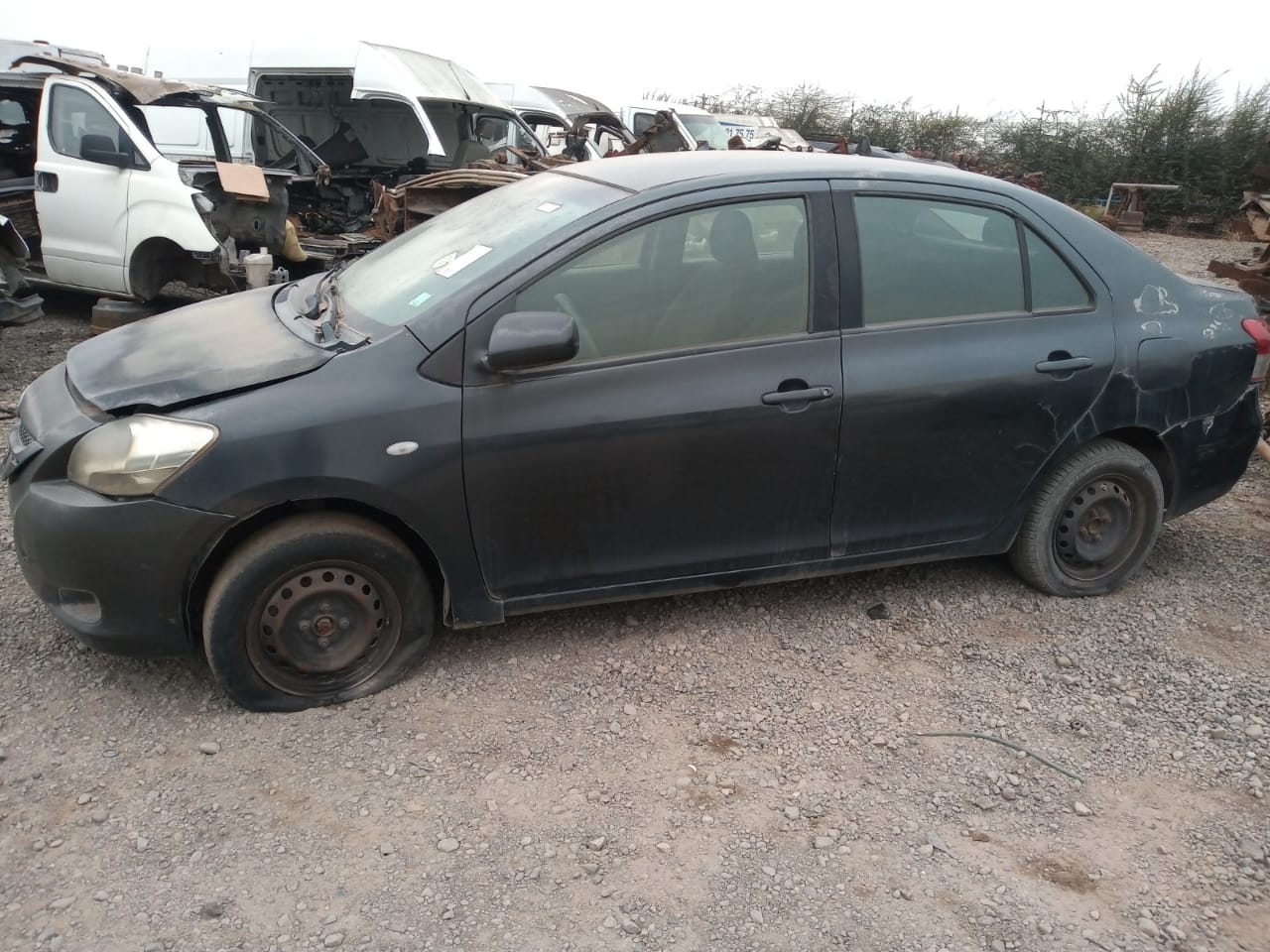  Toyota YARIS 2012    EN DESARME